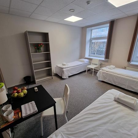 Room Near City Center Harbour Tallinn Buitenkant foto