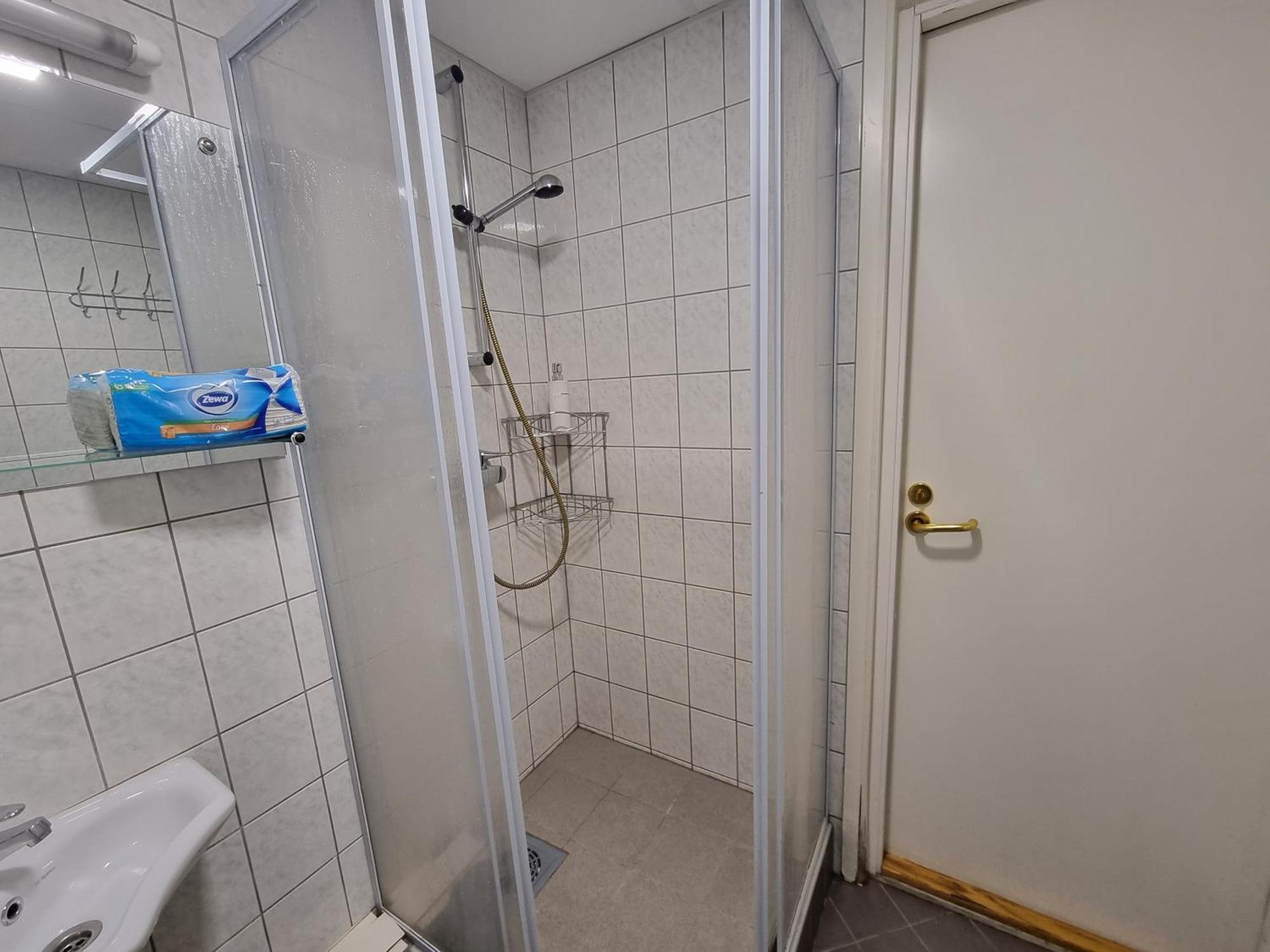 Room Near City Center Harbour Tallinn Buitenkant foto