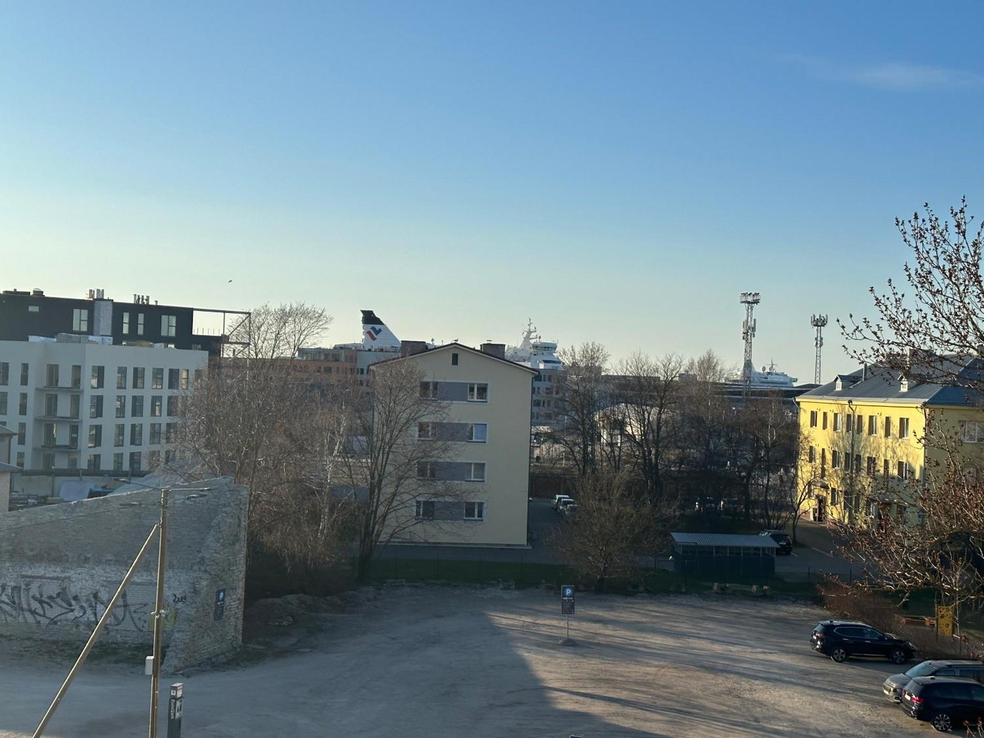 Room Near City Center Harbour Tallinn Buitenkant foto